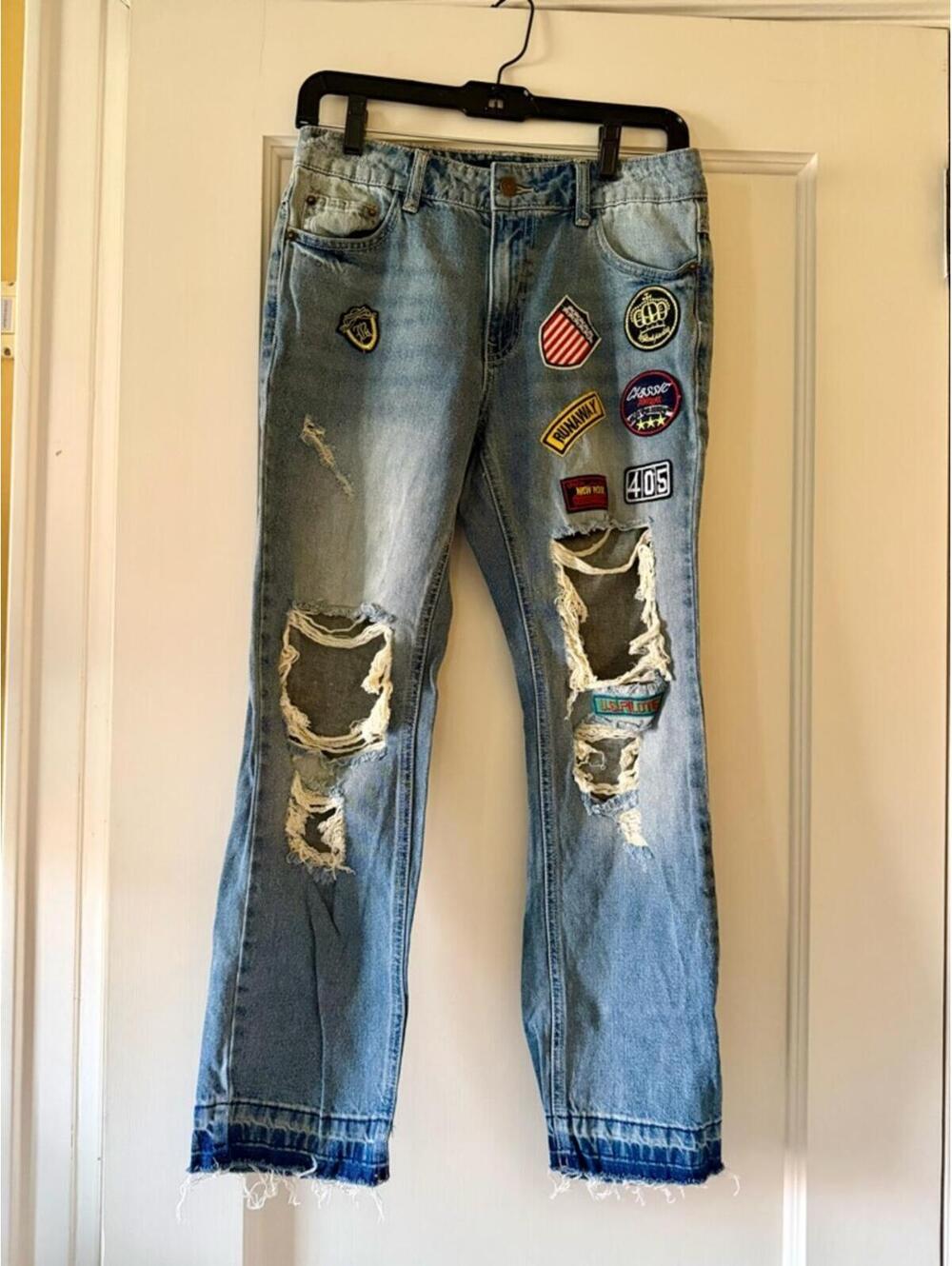 Forever 21 Distressed Jeans w Embroidered Patches - S